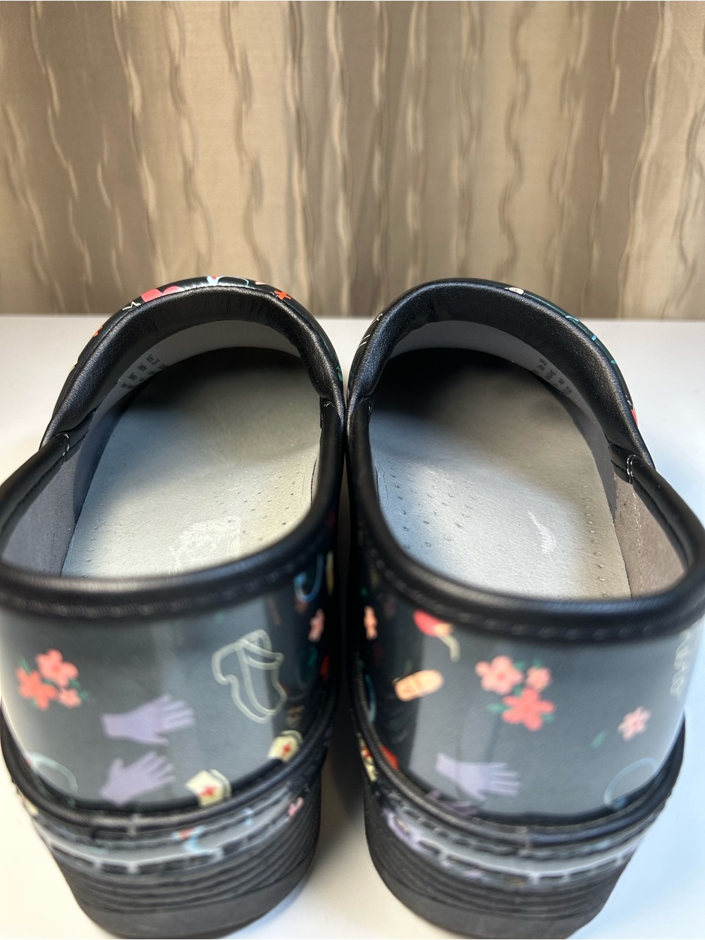Dansko LT Pro Patent Hero Hospital Nursing Nurse Clogs Women's 39 (US 8.5-9) - Picture 14 of 16